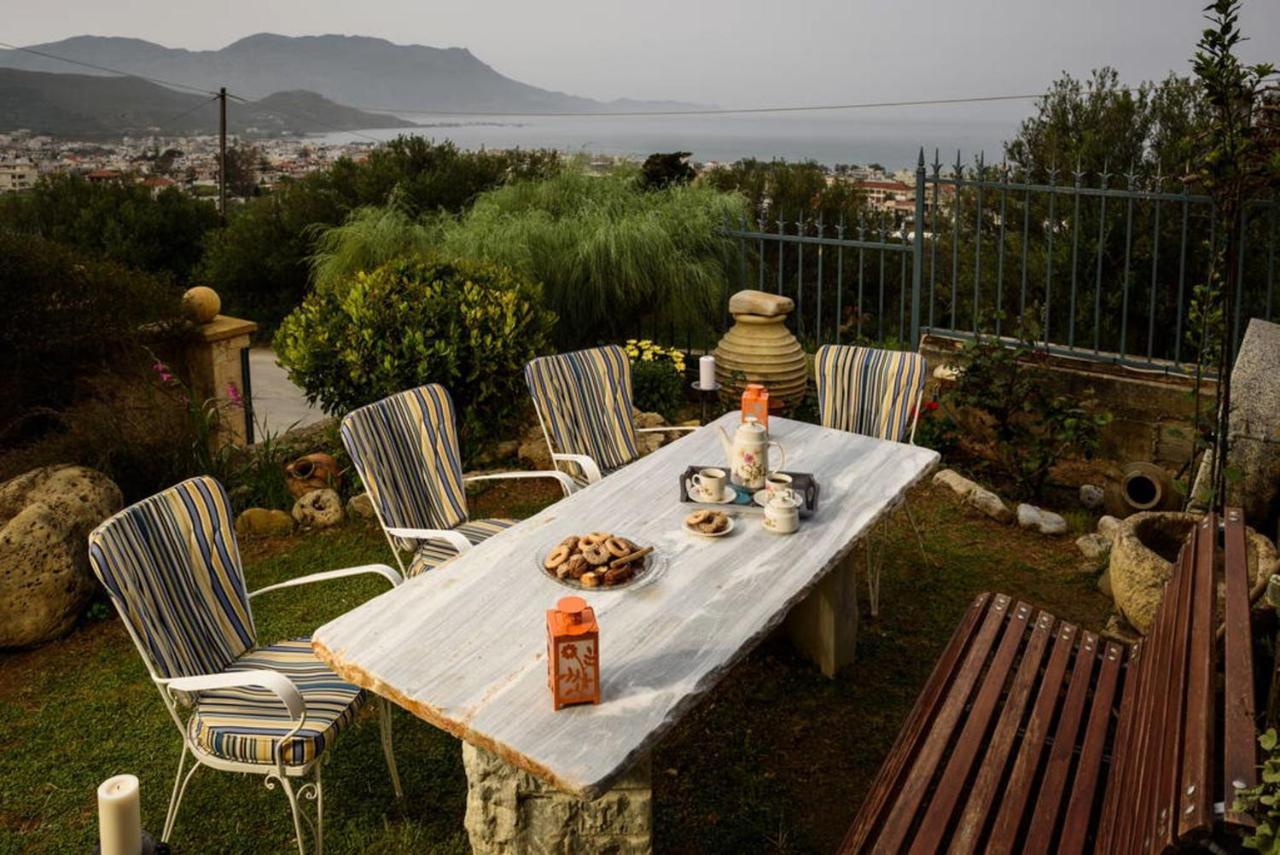 Seaview Sofia ' Destination '